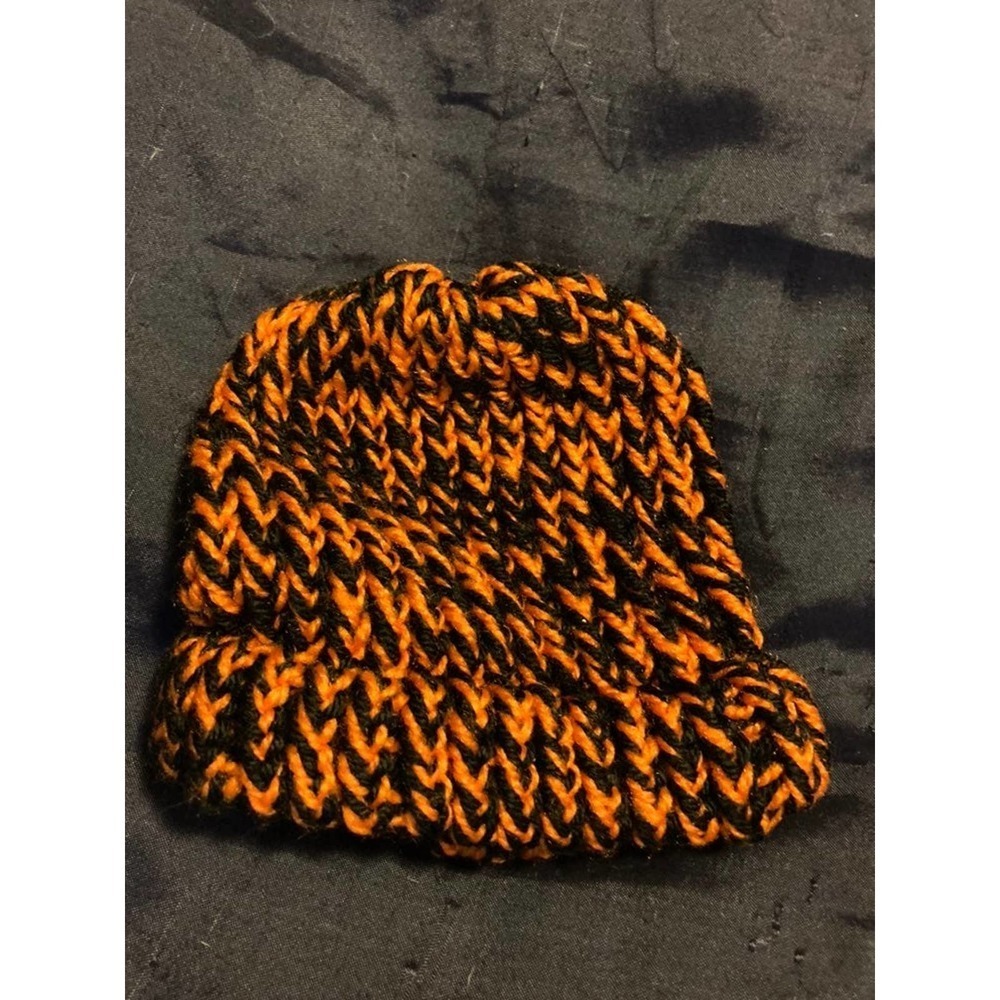 Handmade baby hats (bundle of 8) - Picture 4 of 9
